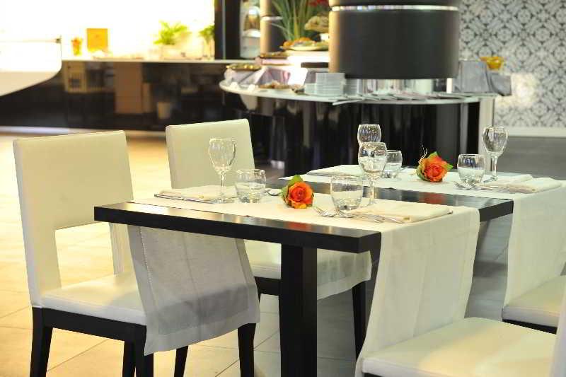 By Ihg 4*